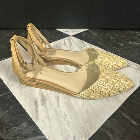 Seychelles Cream Heels with Elegant Ankle Strap - Picture 2 of 6